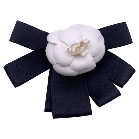 chanel hairclip|Chanel bows for hair.